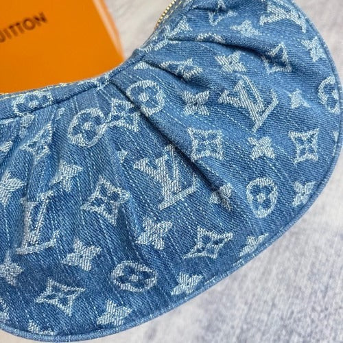 POCHETTE VALLEY BAG BY LOUIS VUITTON