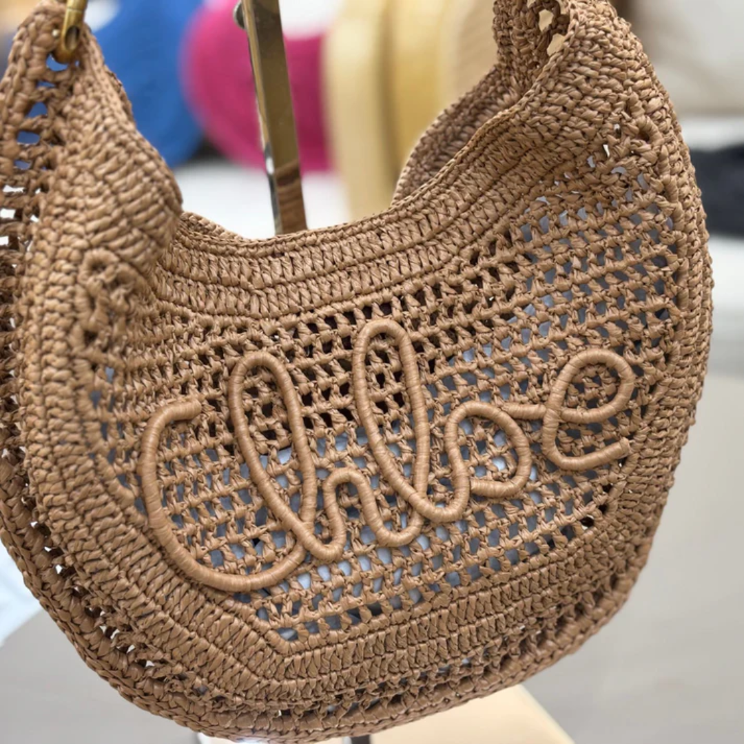 CHLOÉ HOT SUMMER BANANA BAGS IN RAFFIA
