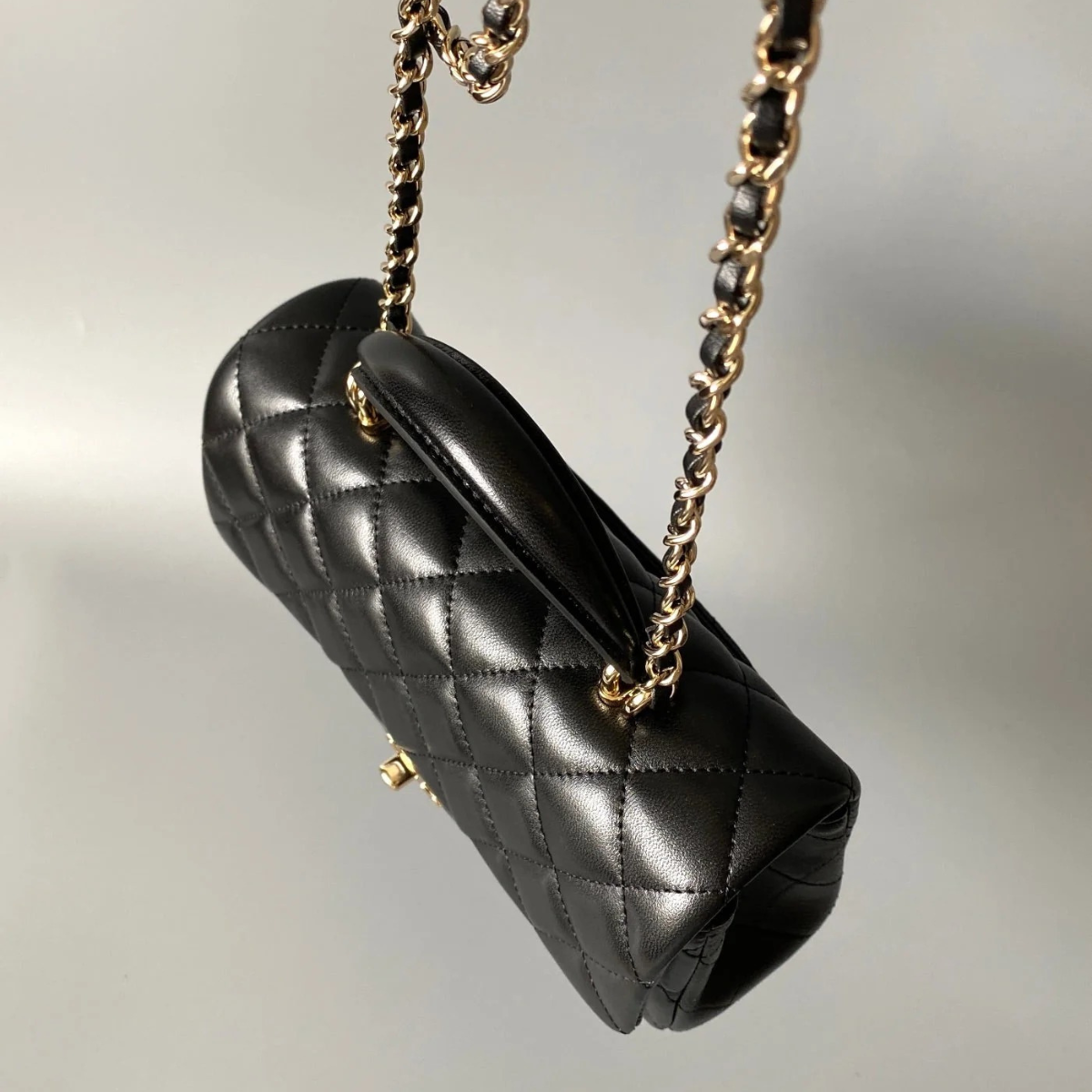 CHANEL MINI FLAP BAG – BLACK